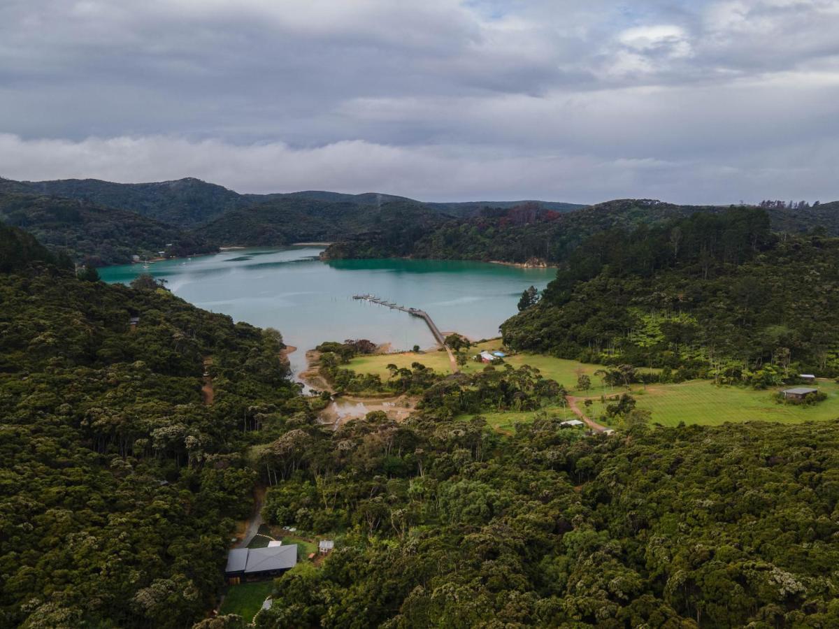 Parohe Island Retreat Hotell Auckland Exteriör bild